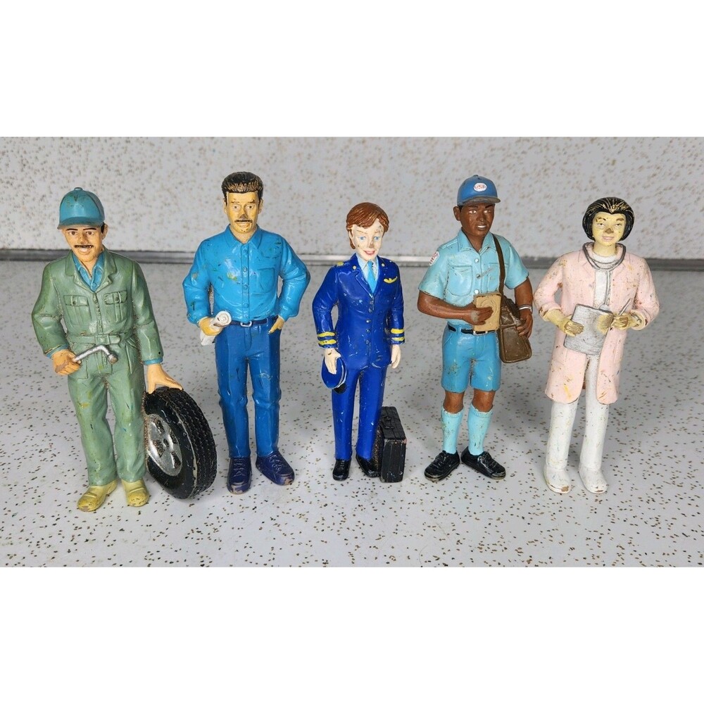 Creative Minds Pretend Professionals MTC-138, 5 Figures Representing Careers Vtg
